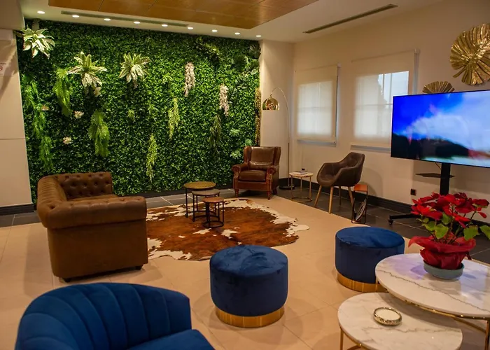 卡米诺里尔酒店 Dueñas